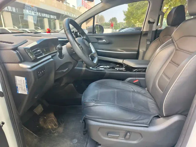 Hyundai Custo — Фото автомобиля 9