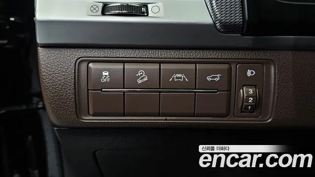 KG_Mobility_Ssangyong Rexton All Rexton Дизель 2.2 4WD — Фото автомобиля 14