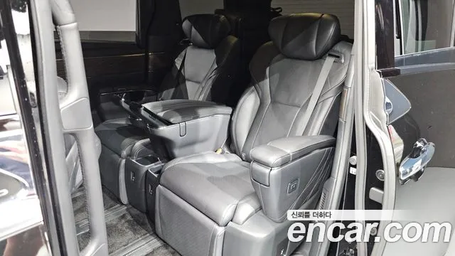 Toyota Alphard — Фото автомобиля 15