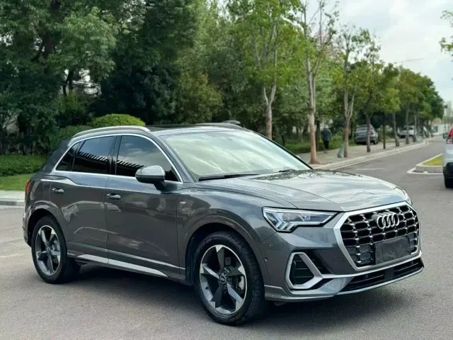 Audi Q3 — Фото автомобиля 3