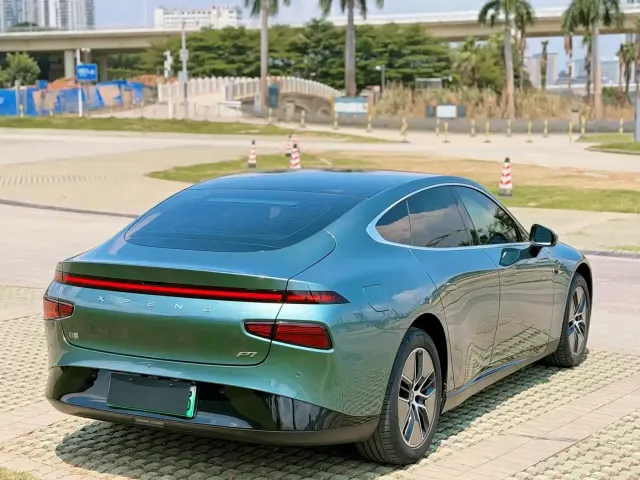 Xpeng P7 — Фото автомобиля 6