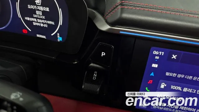 Porsche Macan Electric — Фото автомобиля 12