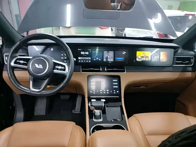Li Auto ONE — Фото автомобиля 9