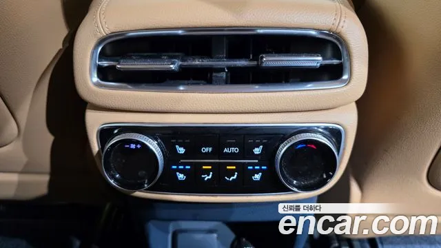 Genesis GV80 — Фото автомобиля 19