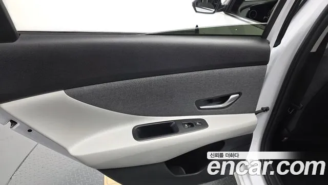 Hyundai AVANTE Avante (CN7) — Фото автомобиля 25