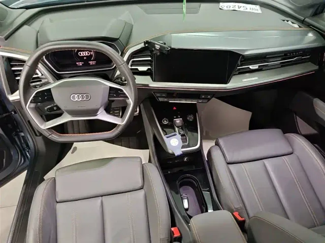 Audi Q4 e-tron — Фото автомобиля 9