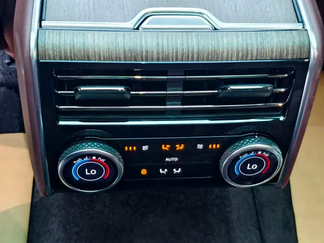 Land Rover Range Rover — Фото автомобиля 11