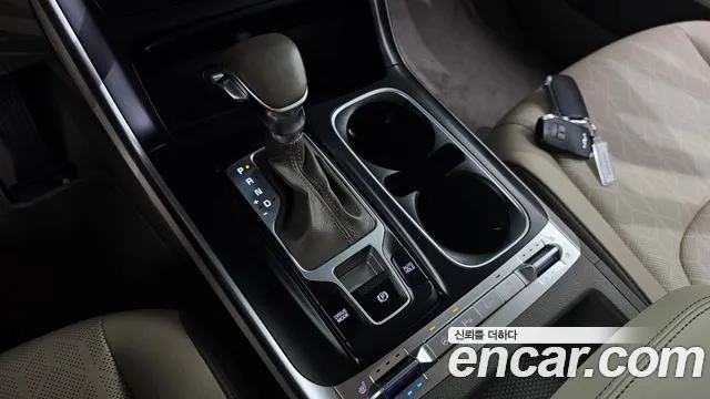 Kia Canival Carnival 4 поколение Дизель 9 мест Prestige — Фото автомобиля 9