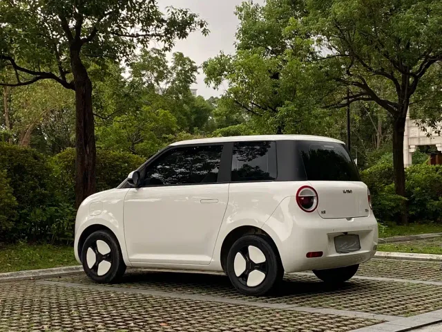 Changan Lumin — Фото автомобиля 15