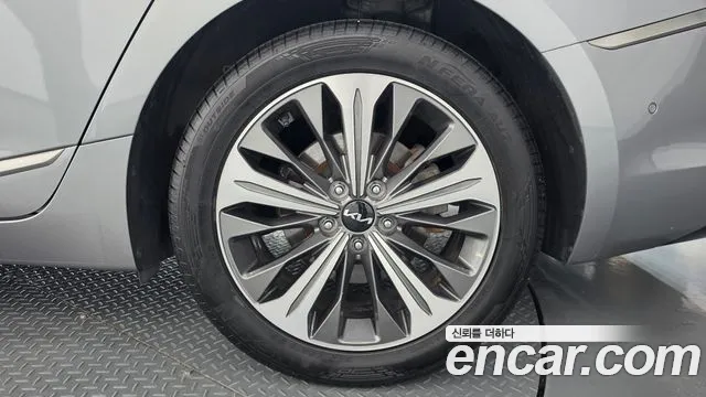 Kia K8 K8 Hybrid — Фото автомобиля 6