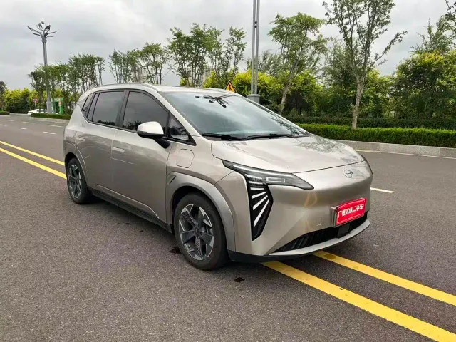 GAC Aion Y — Фото автомобиля 12