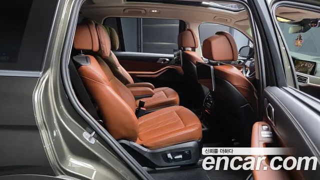 BMW X7 — Фото автомобиля 11