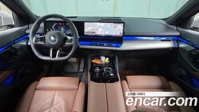 BMW 5 Series G60 — Фото автомобиля 10