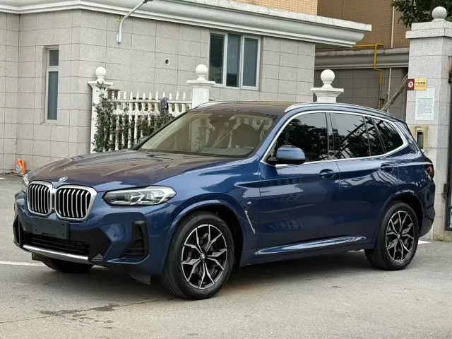 Фотография автомобиля — BMW X3