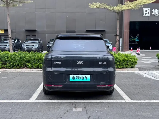 IM Motors LS8 — Фото автомобиля 5