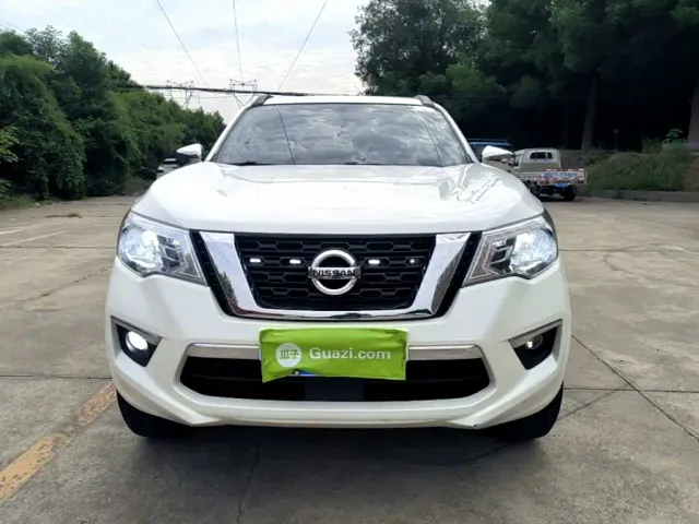 Nissan Terra — Фото автомобиля 2