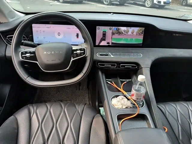 Roewe D7 — Фото автомобиля 5
