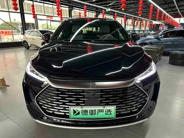 BYD Tang — Фото автомобиля 2
