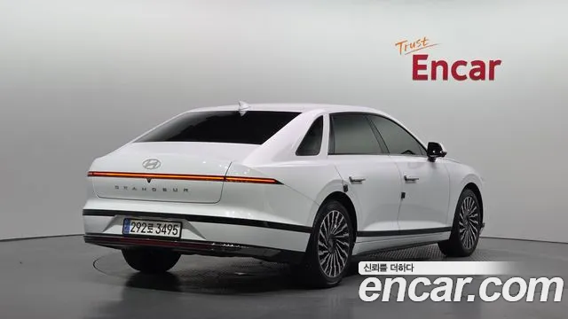 Hyundai Grandeur GN7 — Фото автомобиля 2