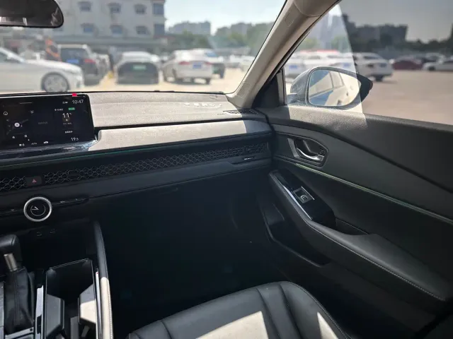 Honda Accord — Фото автомобиля 14