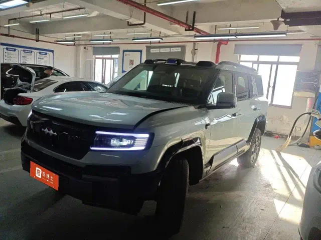Фотография автомобиля — BYD FangChengBao Leopard 8