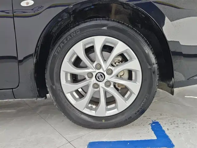 Nissan Sylphy — Фото автомобиля 6