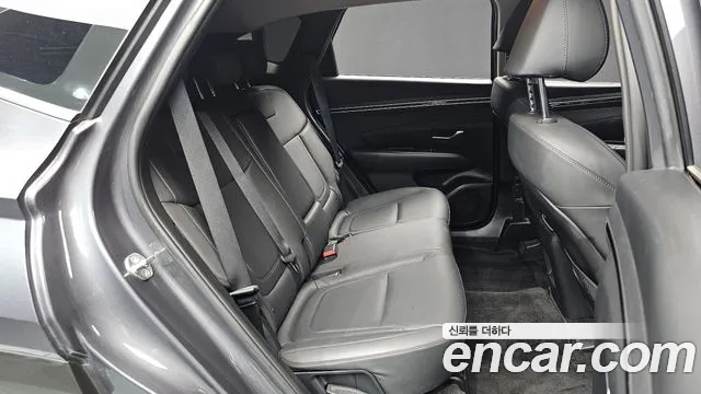 Hyundai Tucson Tucson (NX4) Бензин 1.6 турбо 2WD — Фото автомобиля 11