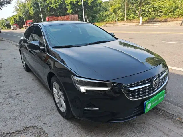 Buick Regal — Фото автомобиля 3