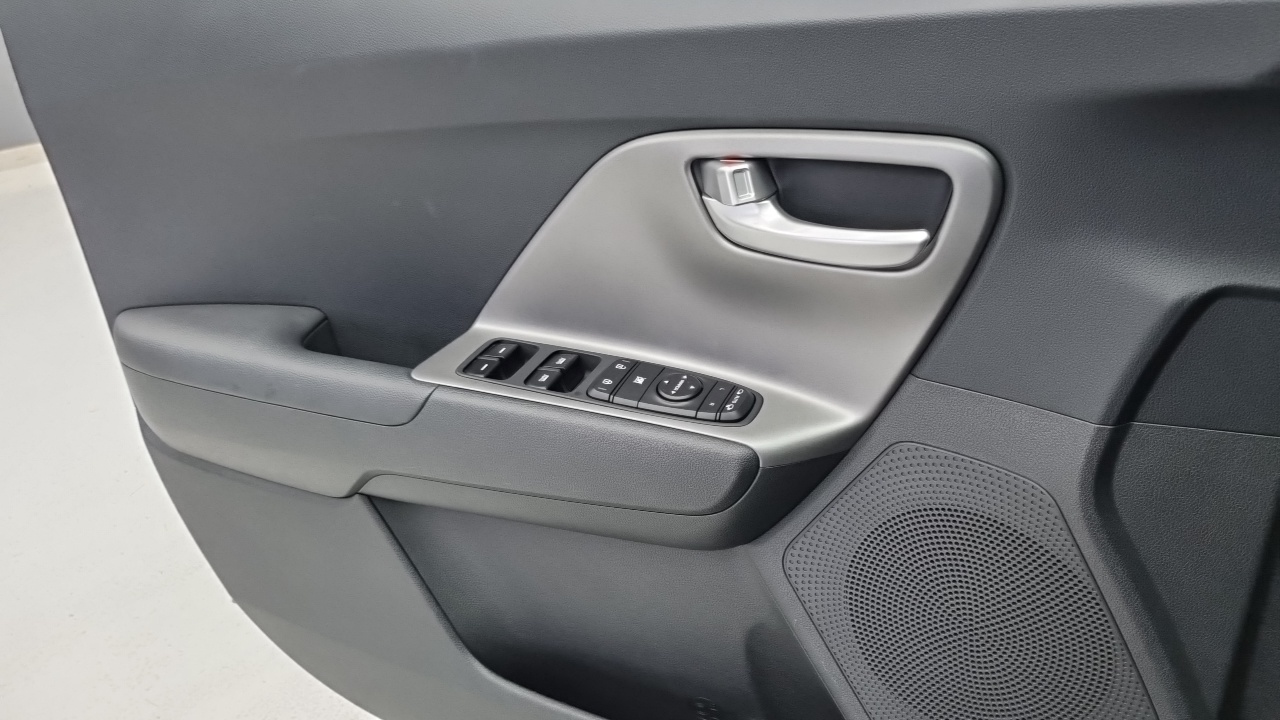 Kia Niro Niro Plus Air — Фото автомобиля 16