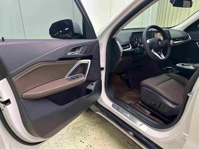 BMW X1 — Фото автомобиля 11