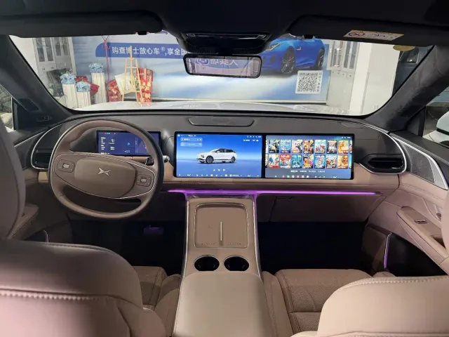 Xpeng G9 — Фото автомобиля 6