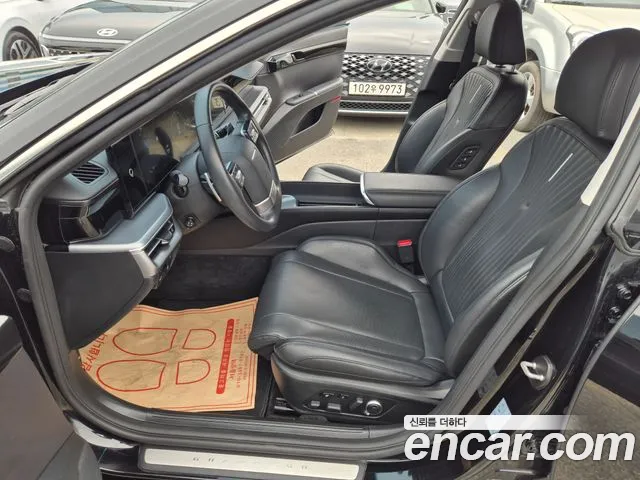 Hyundai Grandeur GN7 — Фото автомобиля 10
