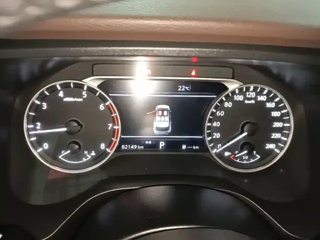 Nissan X-Trail — Фото автомобиля 7