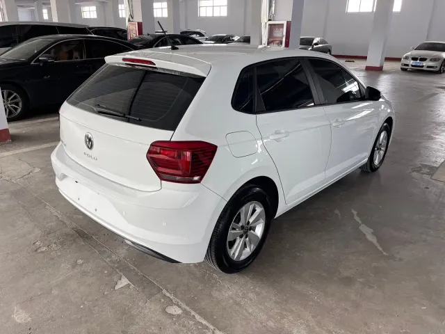 Volkswagen Polo — Фото автомобиля 16