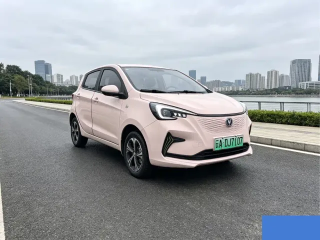 Changan Benben E-Star — Фото автомобиля 3