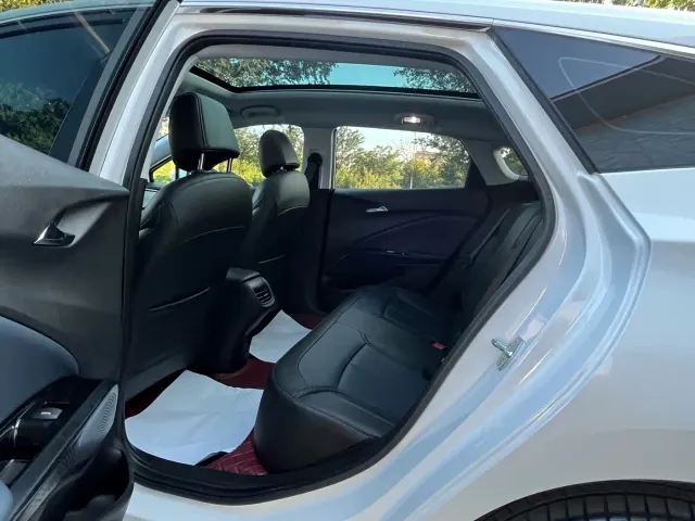 Buick Velite 6 — Фото автомобиля 14
