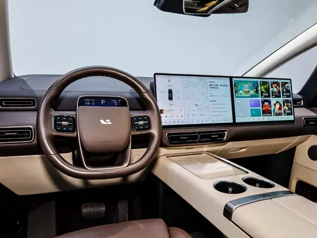 Li Auto Li Auto MEGA 2024 Ultra — Фото автомобиля 17