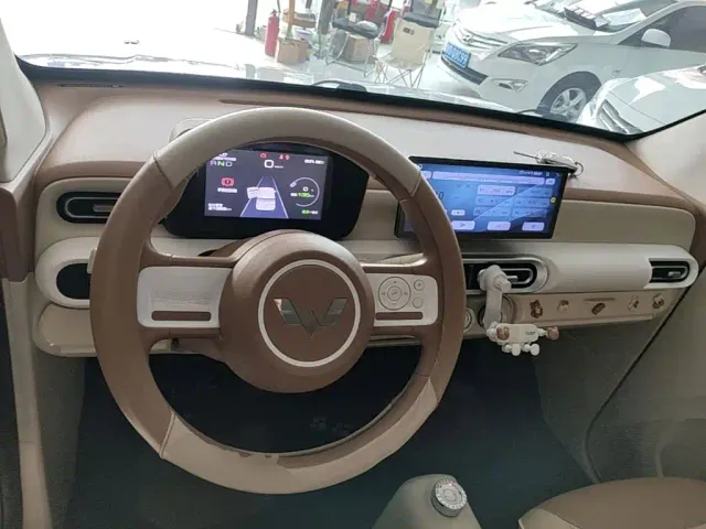 Wuling Hongguang Mini EV — Фото автомобиля 9