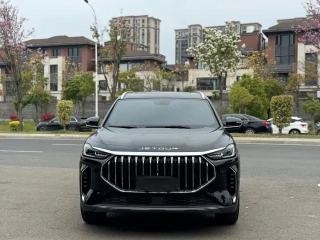 Jetour X70 Plus — Фото автомобиля 2