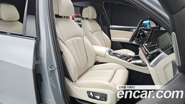 BMW X7 — Фото автомобиля 26