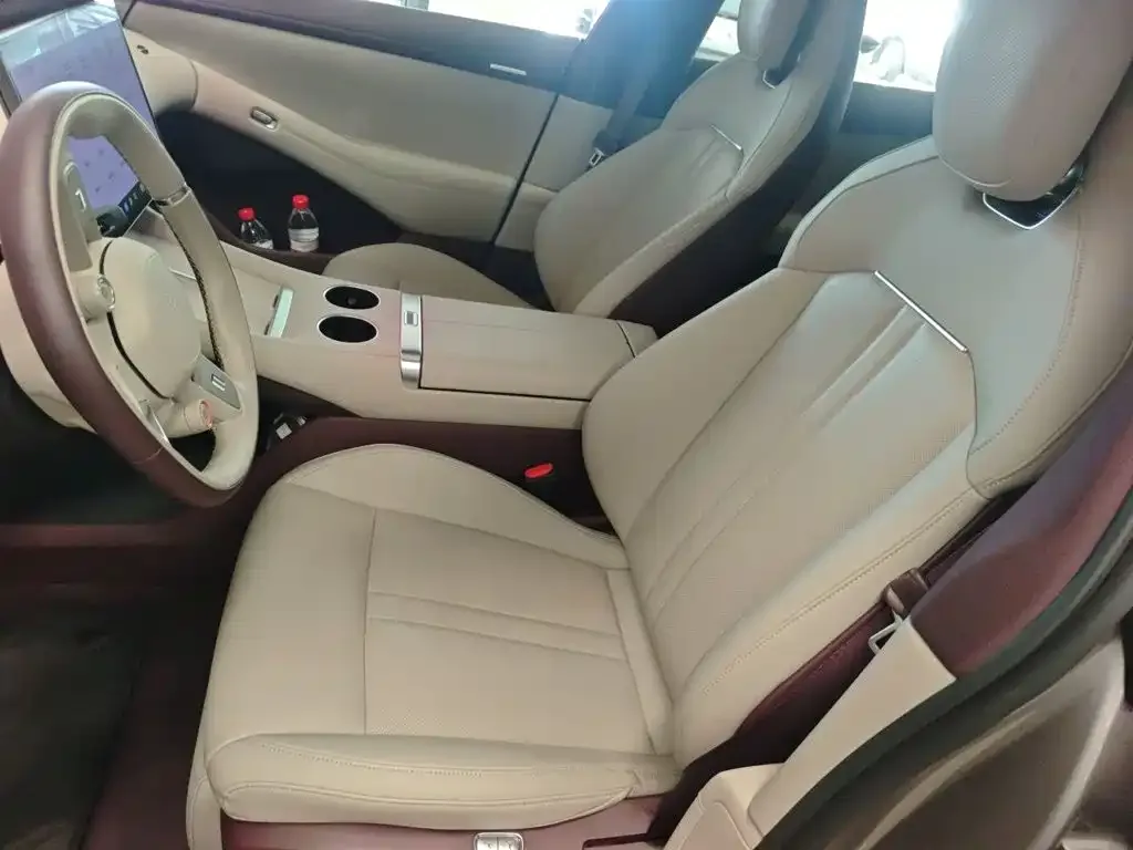 Xiaomi Auto Xiaomi YU7 2025 Extended Range RWD Edition — Фото автомобиля 11