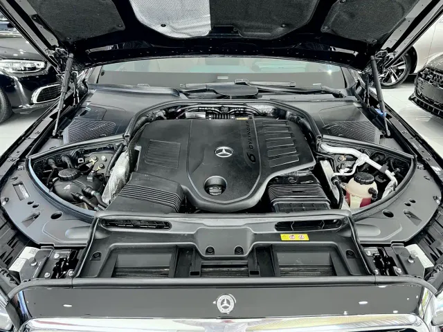 Mercedes-Benz S-Class — Фото автомобиля 28