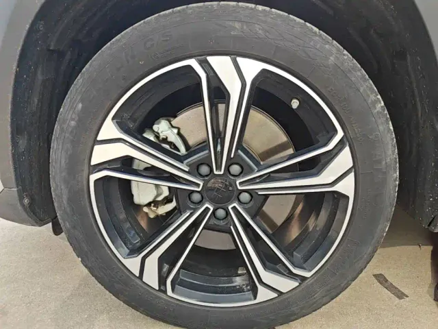 Geely Galaxy L7 — Фото автомобиля 22