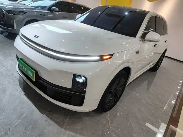Фотография автомобиля — Li Auto L7