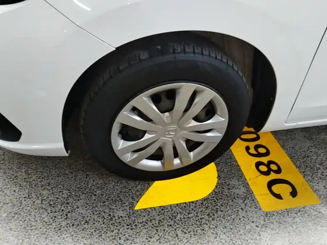 Honda Fit — Фото автомобиля 22