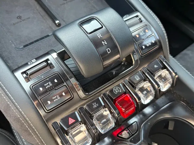 BYD FangChengBao Leopard 5 — Фото автомобиля 20