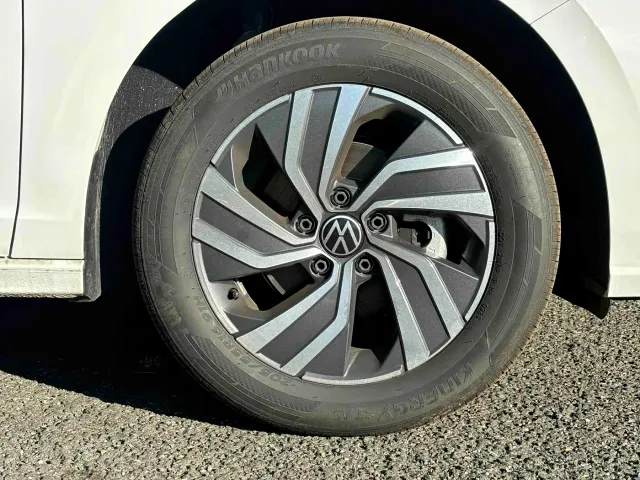 Volkswagen Bora — Фото автомобиля 8