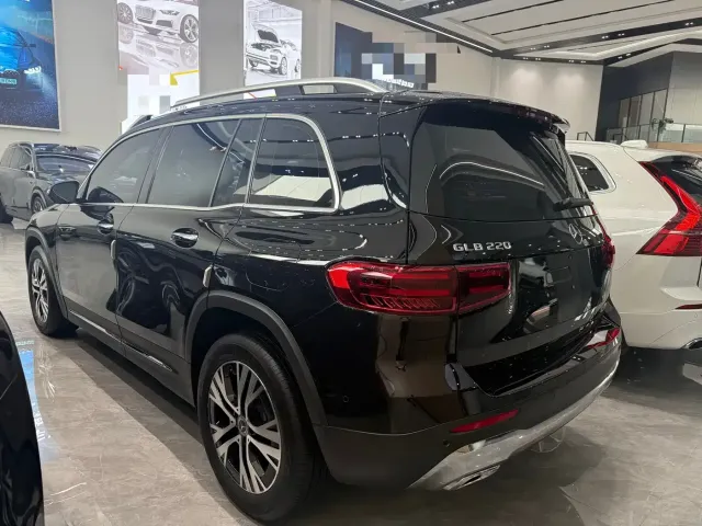 Mercedes-Benz GLB-Class — Фото автомобиля 10