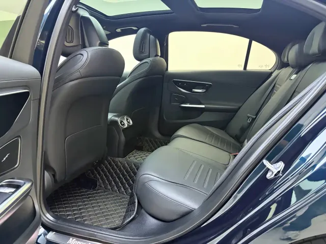Mercedes-Benz C-Class — Фото автомобиля 4