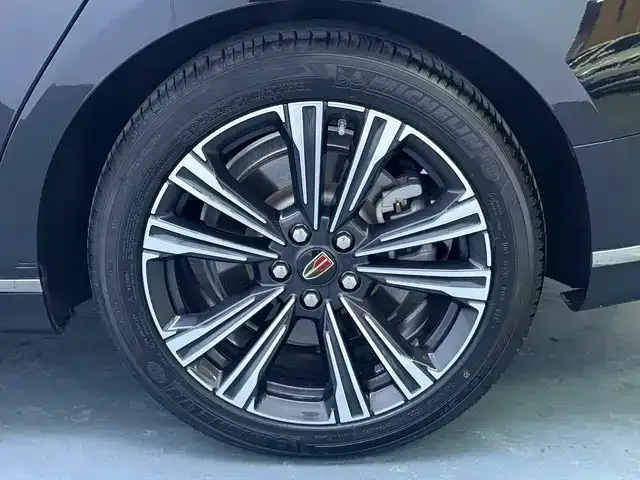 Hongqi H9 — Фото автомобиля 16